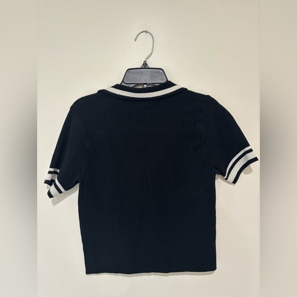Forever 21 Black Ribbed Zipper Top size medium - Picture 4 of 5